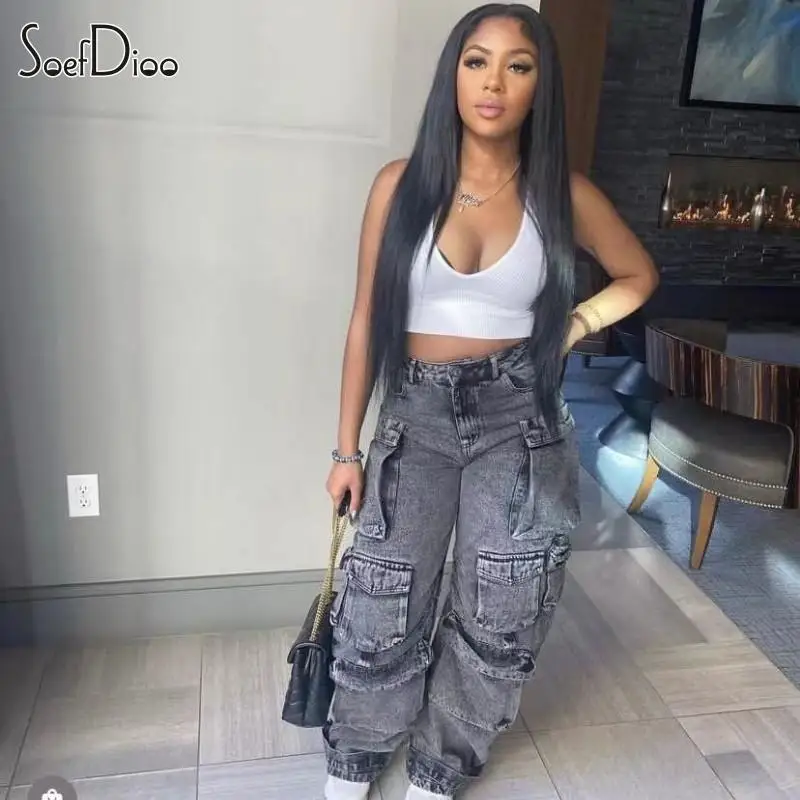 Soefdioo Fashion Multiple Pockets Denim Cargo Pants Casual Loose High Waist Jeans Women Summer 2023 Female Bottoms Streetwear
Soefdioo Fashion Multiple Pockets Denim Cargo Pants Casual Loose High Waist Jeans Women Summer 2023 Female Bottoms Streetwear