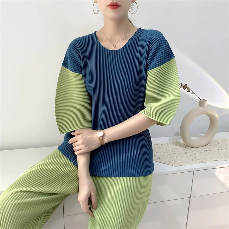 Miyake 2023 Spring and Autumn New Thickened Fabric Pleated Top Color Matching T-shirt Women's Loose Casual Pleated Clothes
Miyake 2023 Spring and Autumn New Thickened Fabric Pleated Top Color Matching T-shirt Women's Loose Casual Pleated Clothes