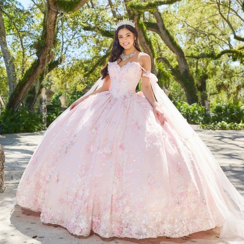 Pink Princess Quinceanera Dress 3D Appliques Beading Sweetheart Handmade Flower With Cape Ball Gowns Vestidos De 15 Años
Pink Princess Quinceanera Dress 3D Appliques Beading Sweetheart Handmade Flower With Cape Ball Gowns Vestidos De 15 Años