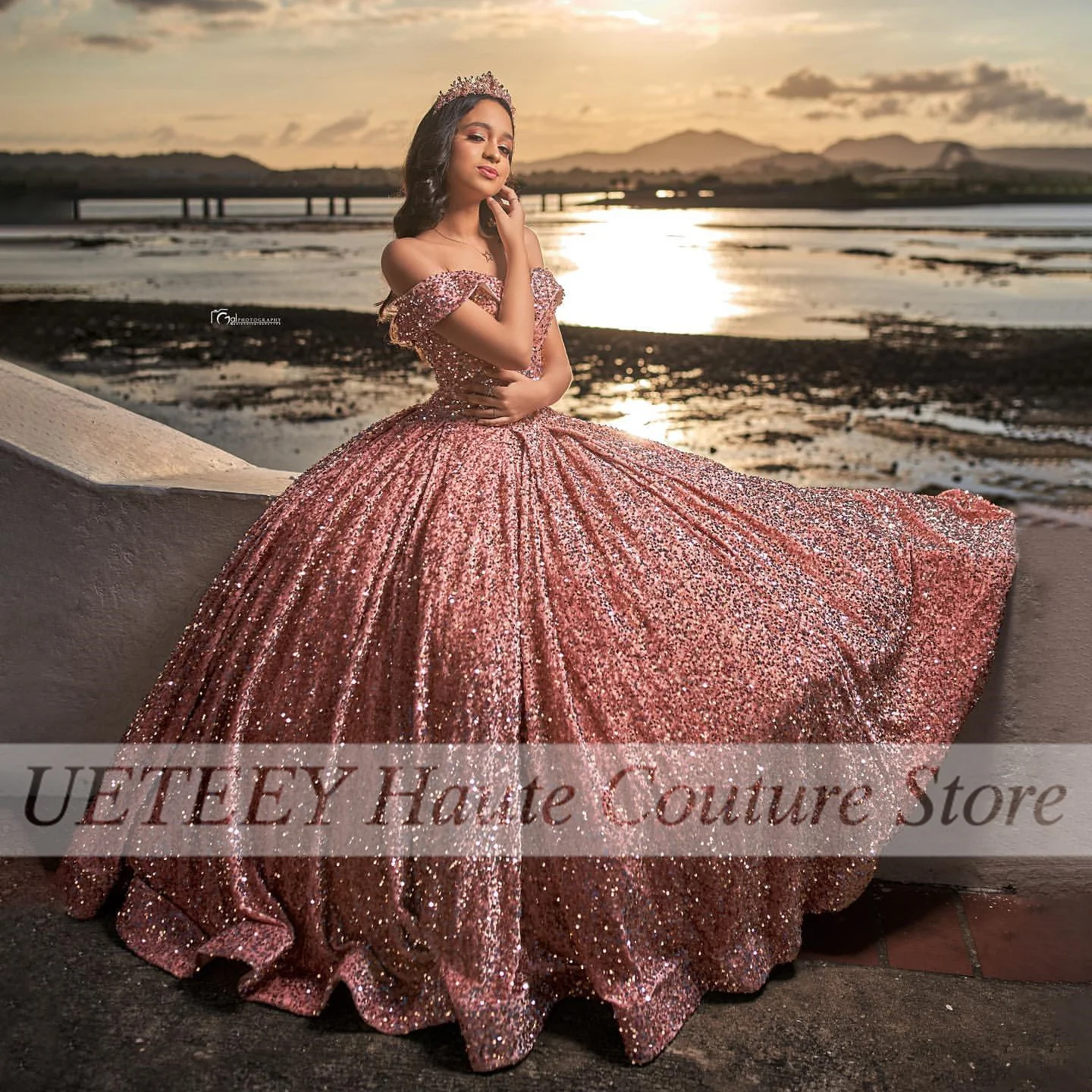 Sparkly Pink Quinceanera Dresses Princess Ball Gowns Simple Design Sweet 16 Birthday Dress Vestidos De 15 Quinceañera
Sparkly Pink Quinceanera Dresses Princess Ball Gowns Simple Design Sweet 16 Birthday Dress Vestidos De 15 Quinceañera