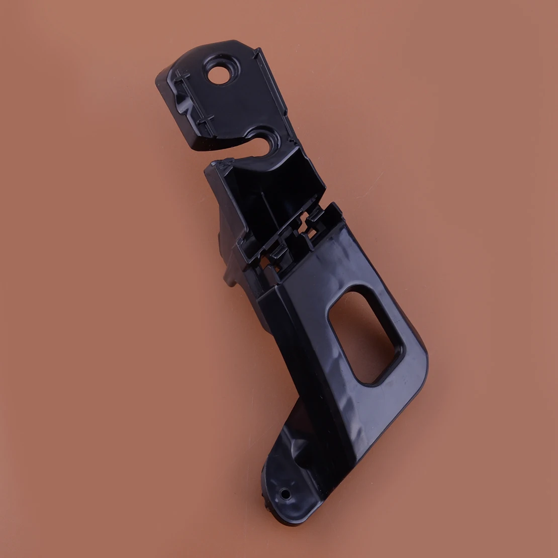 Автомобильный передний левый бампер, чехол, держатель, кронштейн, черный пластик, подходит для VW Beetle 2012 2013 2014 2015 2016 5C5807773
Автомобильный передний левый бампер, чехол, держатель, кронштейн, черный пластик, подходит для VW Beetle 2012 2013 2014 2015 2016 5C5807773