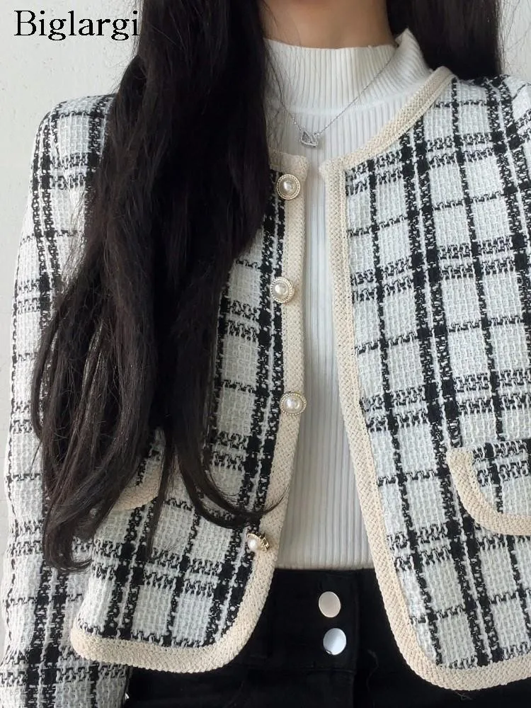Tweed Spring Coat Women Plaid Striped Print Pearl Fashion Long Sleeve Ladies Cropped Jackets Korean Loose Woman Jackets Coats
Tweed Spring Coat Women Plaid Striped Print Pearl Fashion Long Sleeve Ladies Cropped Jackets Korean Loose Woman Jackets Coats