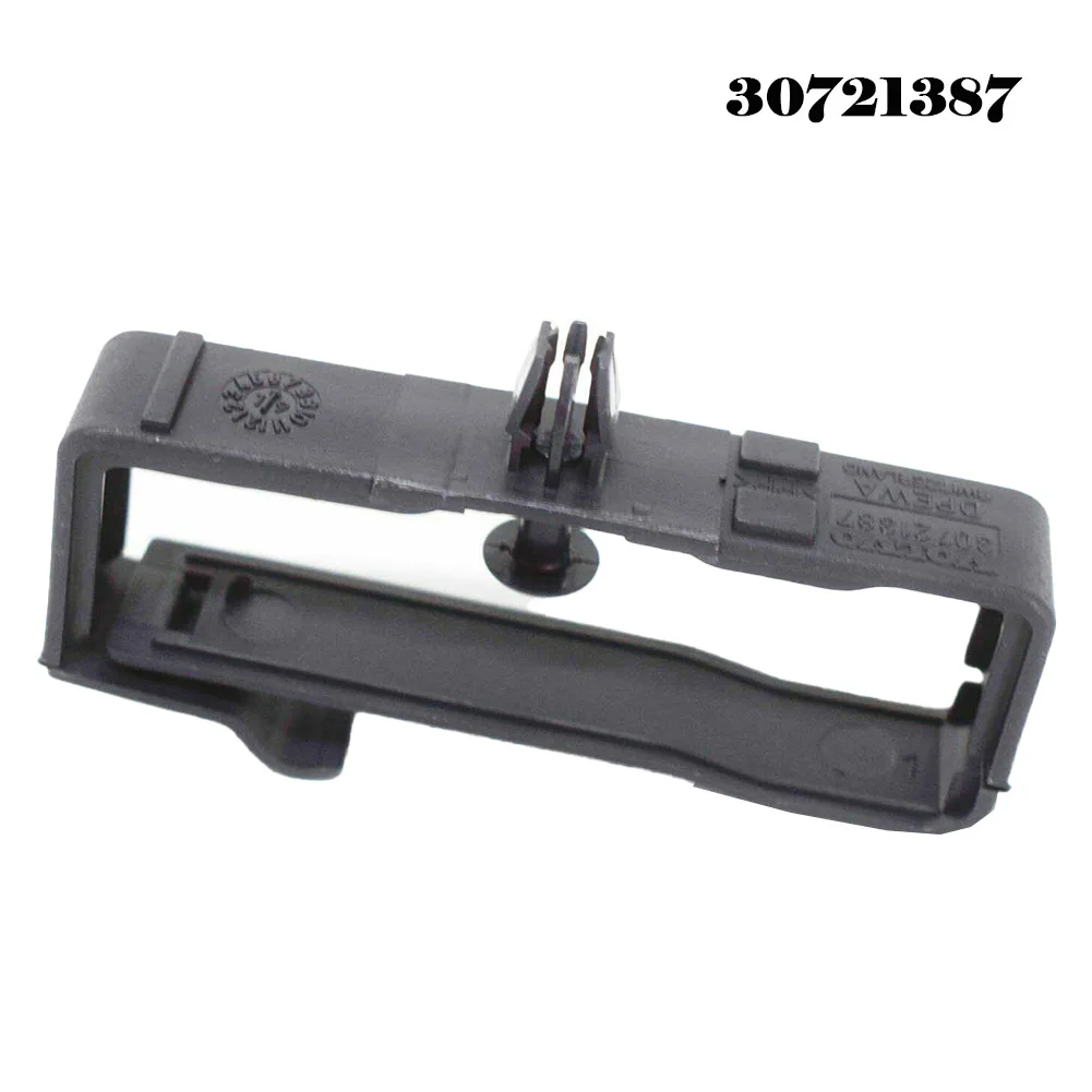 1pcs Triangle Bracket Triangle Bracket 30721387 For Volvo S40 V50 S60 For Volvo V70 S80 For Volvo XC60 XC70 04-18
1pcs Triangle Bracket Triangle Bracket 30721387 For Volvo S40 V50 S60 For Volvo V70 S80 For Volvo XC60 XC70 04-18