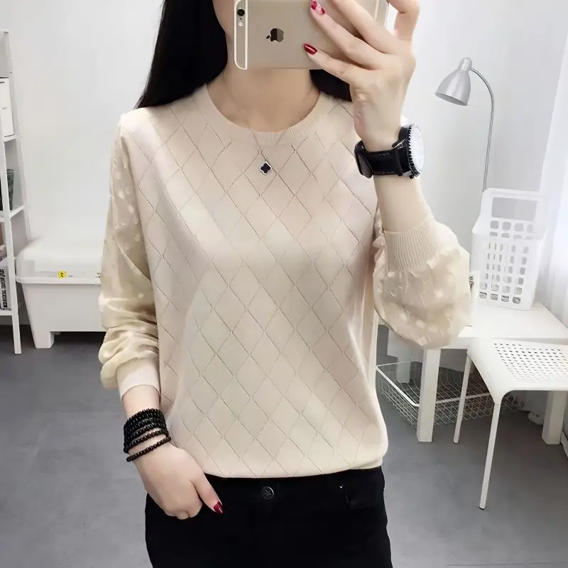 Knitted sweater women's oversized loose pullover sweater autumn new Korean version hollowed out women's bottom top thin sweater
Knitted sweater women's oversized loose pullover sweater autumn new Korean version hollowed out women's bottom top thin sweater