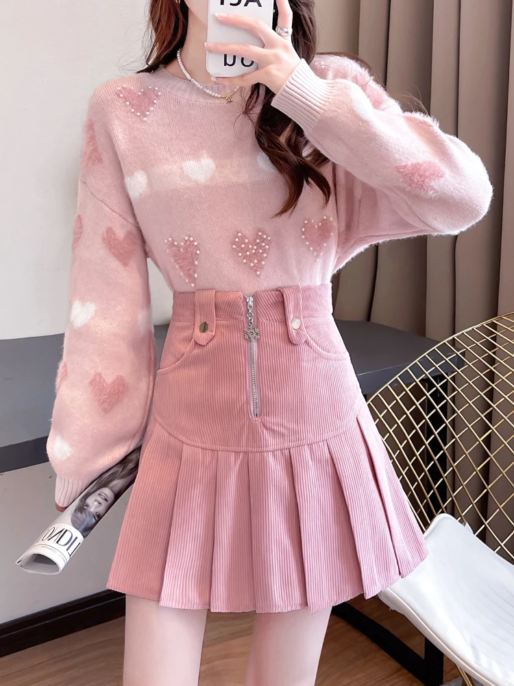 2023 Autumn Winter New Fashion Women's 2 Piece Set Corduroy Love Beaded Loose Sweater Pullover Coat + Pleated Zipper Skirt Suit
2023 Autumn Winter New Fashion Women's 2 Piece Set Corduroy Love Beaded Loose Sweater Pullover Coat + Pleated Zipper Skirt Suit