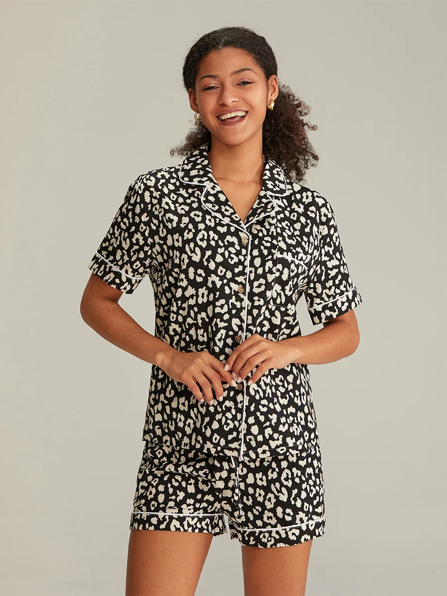 Женские костюмы для отдыха из 2 предметов, Модный летний комплект одежды, топ с коротким рукавом и шорты с эластичным поясом и леопардовым принтом, удобные пижамные комплекты