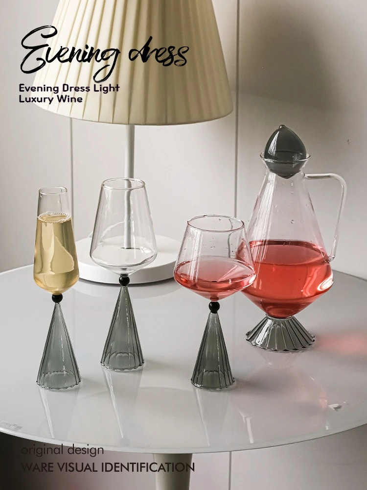 High Beauty Wine Goblet Awakener Burgundy Red Wine Goblet Set Household Wedding Gift with Hand Gift Box
High Beauty Wine Goblet Awakener Burgundy Red Wine Goblet Set Household Wedding Gift with Hand Gift Box