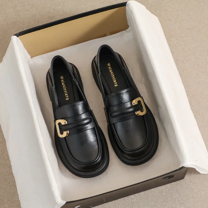 Brand women's shoes fashion flat shoes thick sole loafer shoes new autumn and winter small leather shoes style thick heel shoes
Brand women's shoes fashion flat shoes thick sole loafer shoes new autumn and winter small leather shoes style thick heel shoes