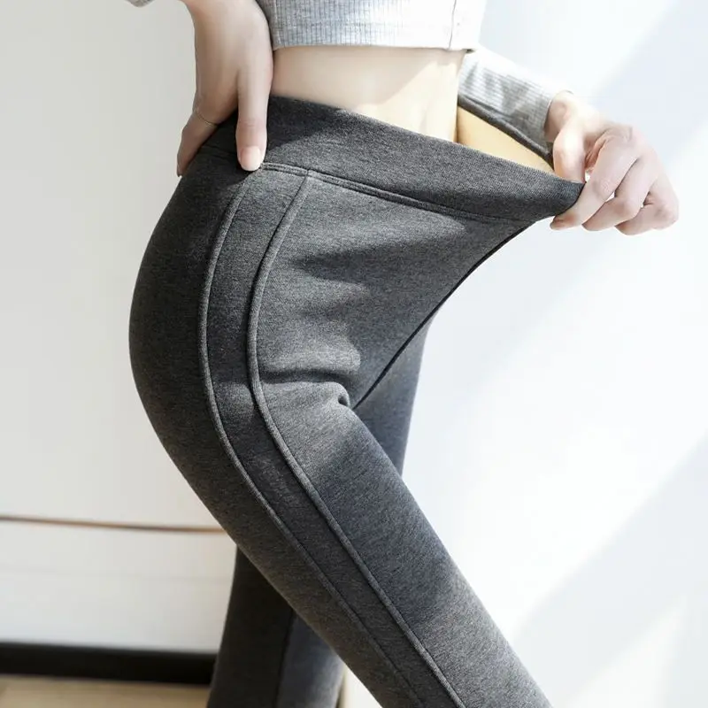 Ultra Thick Lamb Cashmere Leggings for Women in Winter with Added Velvet and Thickened High Waist for Slimming and Warmth
Ultra Thick Lamb Cashmere Leggings for Women in Winter with Added Velvet and Thickened High Waist for Slimming and Warmth