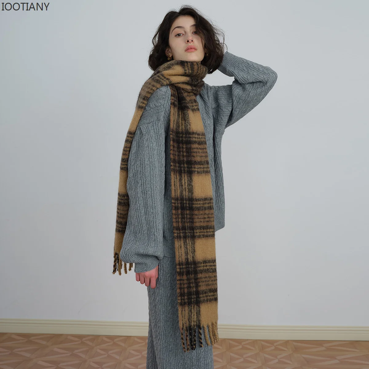 

IOOTIANY New Women's Winter Woven Warm Scarf Casual Extra Long Wool Scarve Narrow Version Maillard Plaid Tassel Shawl