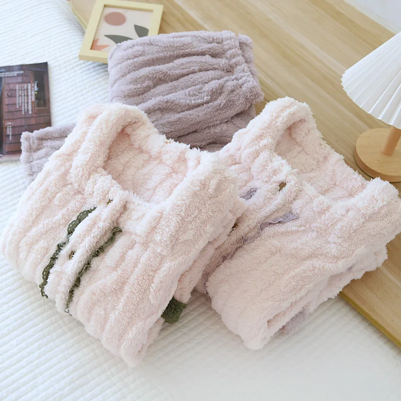 Зимняя Пижама, пижамы для женщин, пижамные штаны, наборы, теплая плюшевая Пижама, женская пижама, утепленная фланелевая одежда с мультяшным V-образным вырезом, Новинка
Зимняя Пижама, пижамы для женщин, пижамные штаны, наборы, теплая плюшевая Пижама, женская пижама, утепленная фланелевая одежда с мультяшным V-образным вырезом, Новинка