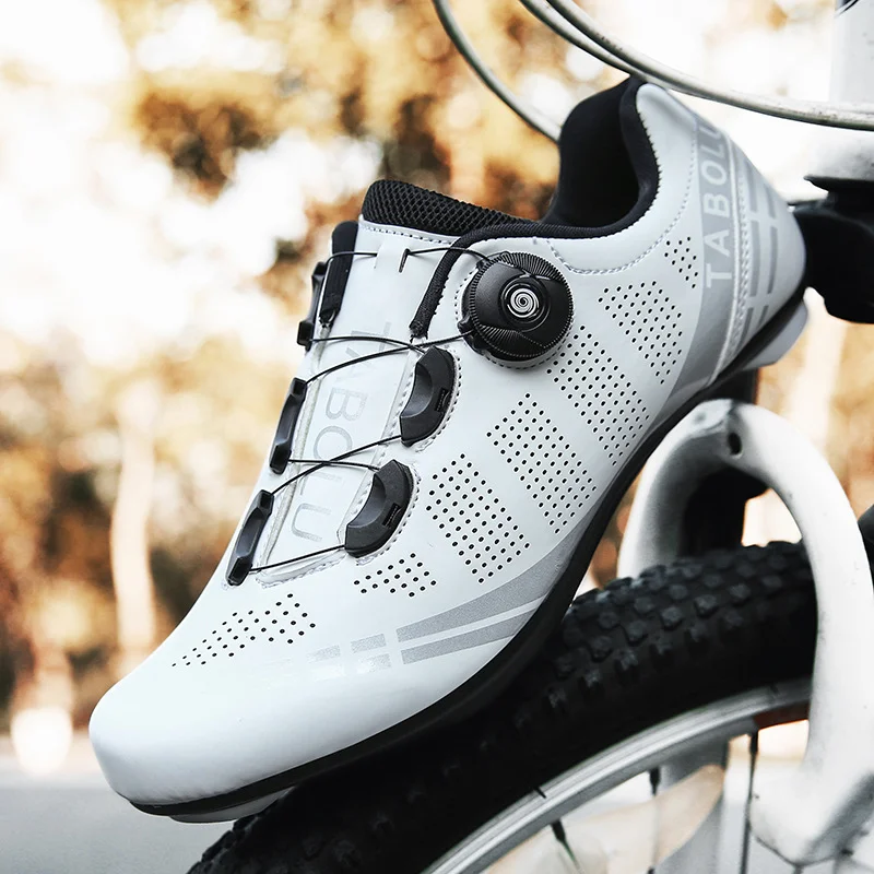 Large Outdoor Mountain Biking Shoes, Mopeds, Road Lock Shoes, Sports Competitions, Cycling, High Resistance, Cycling Shoes
Large Outdoor Mountain Biking Shoes, Mopeds, Road Lock Shoes, Sports Competitions, Cycling, High Resistance, Cycling Shoes