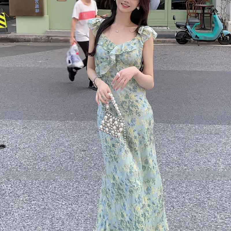 Womnes Floral Dress French Style V-neck Holiday Beach dresses flouncing dresses 2024 New
Womnes Floral Dress French Style V-neck Holiday Beach dresses flouncing dresses 2024 New