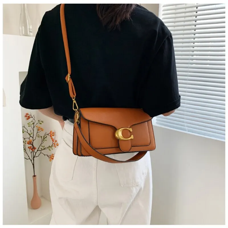 Bolso de mano para mujer con diseño de caviar pequeño y cuadrado diagonal Bolso de mano para mujer con diseño de caviar pequeño y cuadrado diagonal