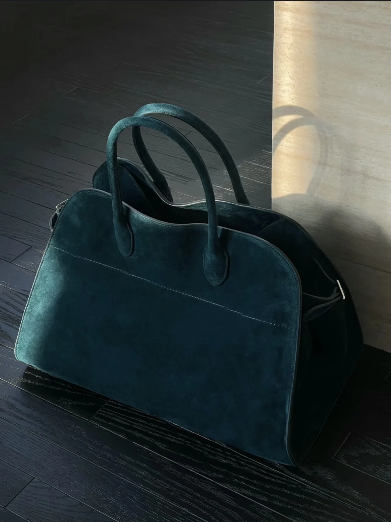 

2023 TheR0w Bag Margaux 15 Peacock blue Classic Style Suede Handbag Simple Single Shoulder Bag The Large Capacity Commuting Bag