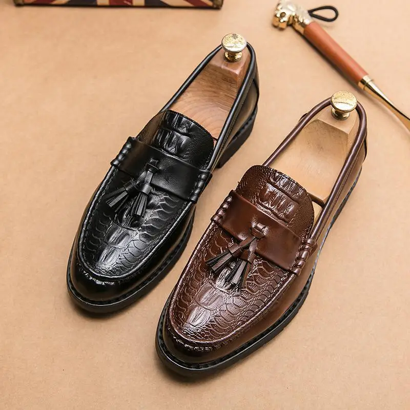 Brogue Leather Shoes Men's Business Formal Wear Men's British Style Soft Bottom Black Big Head Casual Suit Wedding Groom's Shoes 
Brogue Leather Shoes Men's Business Formal Wear Men's British Style Soft Bottom Black Big Head Casual Suit Wedding Groom's Shoes