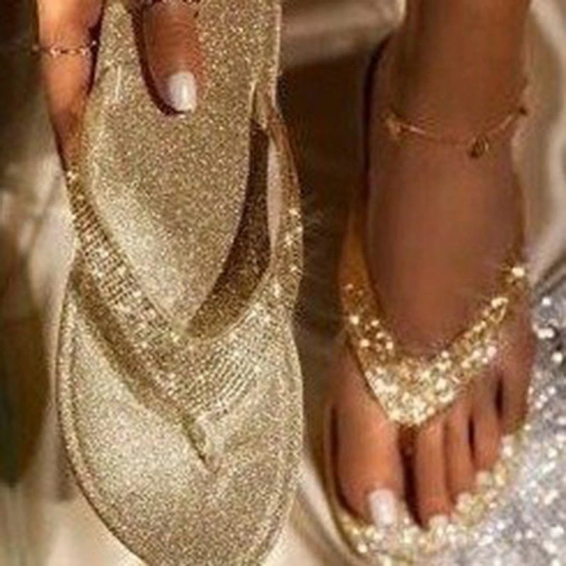 2024 New Fashion Sequins Casual Summer Flat Shoes Women's Rhinestone Simple Round Head Flip-flops Large Beach Shoes 35-43
2024 New Fashion Sequins Casual Summer Flat Shoes Women's Rhinestone Simple Round Head Flip-flops Large Beach Shoes 35-43