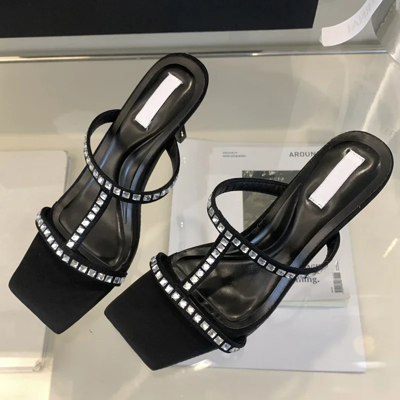 Шлепанцы женские с квадратным носком, пикантные сандалии на тонком каблуке, со стразами, повседневная Летняя обувь
Шлепанцы женские с квадратным носком, пикантные сандалии на тонком каблуке, со стразами, повседневная Летняя обувь