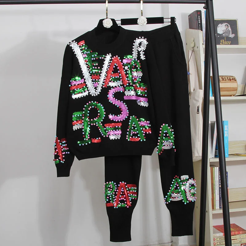 Fashion Black White Beading Letter Sequins Knitted Tracksuit Women Outfits Korean Loose Knit Sweater Pants Set Female Streetwear
Fashion Black White Beading Letter Sequins Knitted Tracksuit Women Outfits Korean Loose Knit Sweater Pants Set Female Streetwear