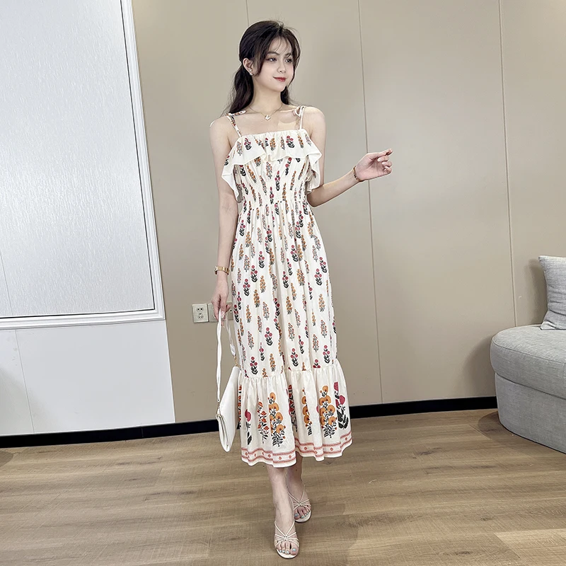 MIUXIMAO 2022 New Summer Women's Clothing Spaghetti Strap Sleeveless Slim Waist Printing Dress Fashion Elegant Bohemian Style
MIUXIMAO 2022 New Summer Women's Clothing Spaghetti Strap Sleeveless Slim Waist Printing Dress Fashion Elegant Bohemian Style