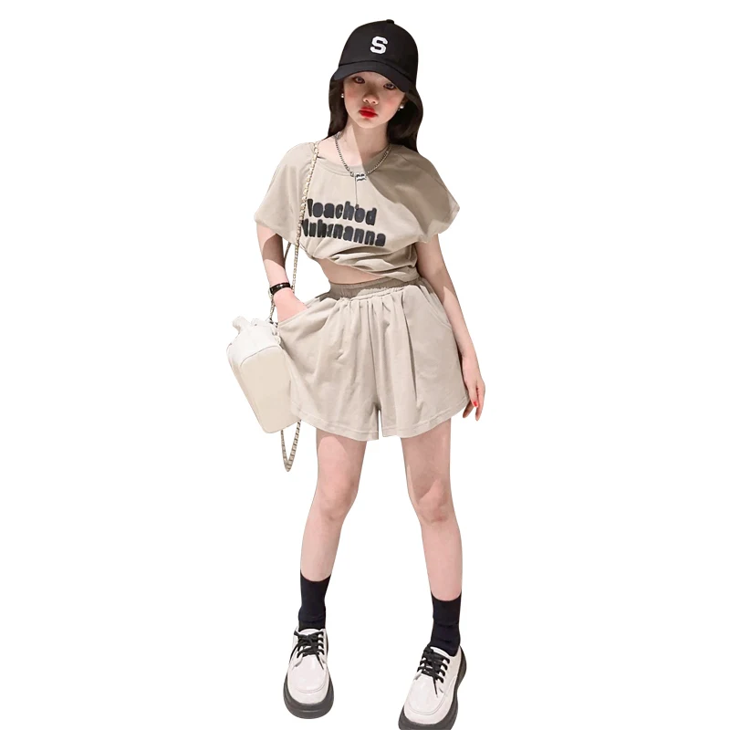 Summer Solid Girls Shorts Sets Fashion Casual Back Hollow Cut T shirts Tops + Skirt Shorts Suit Outfits Cotton Loose Kids clothi
Summer Solid Girls Shorts Sets Fashion Casual Back Hollow Cut T shirts Tops + Skirt Shorts Suit Outfits Cotton Loose Kids clothi