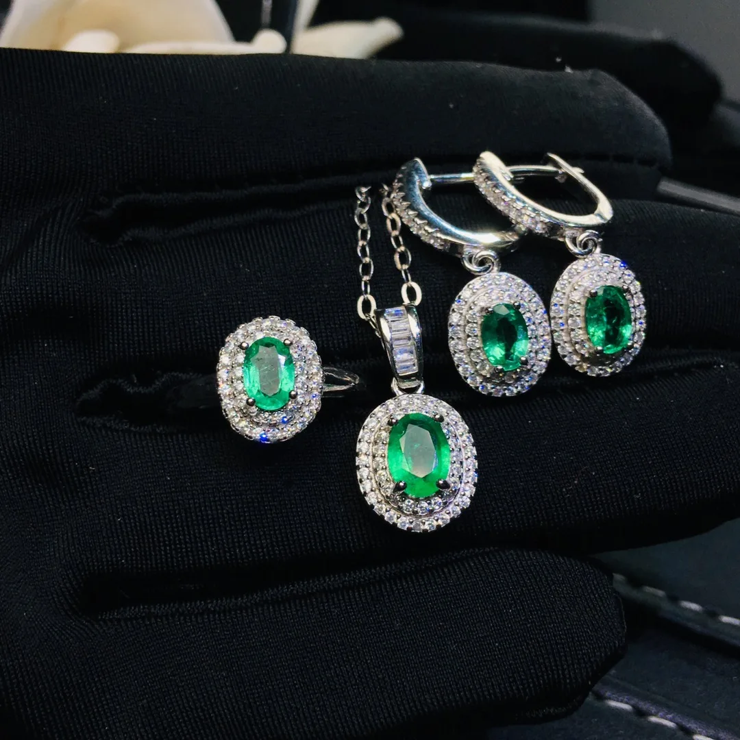 

Natural Emerald Set 925 sterling silver Women's Necklace for an elegant women's Christmas gift with free shipping