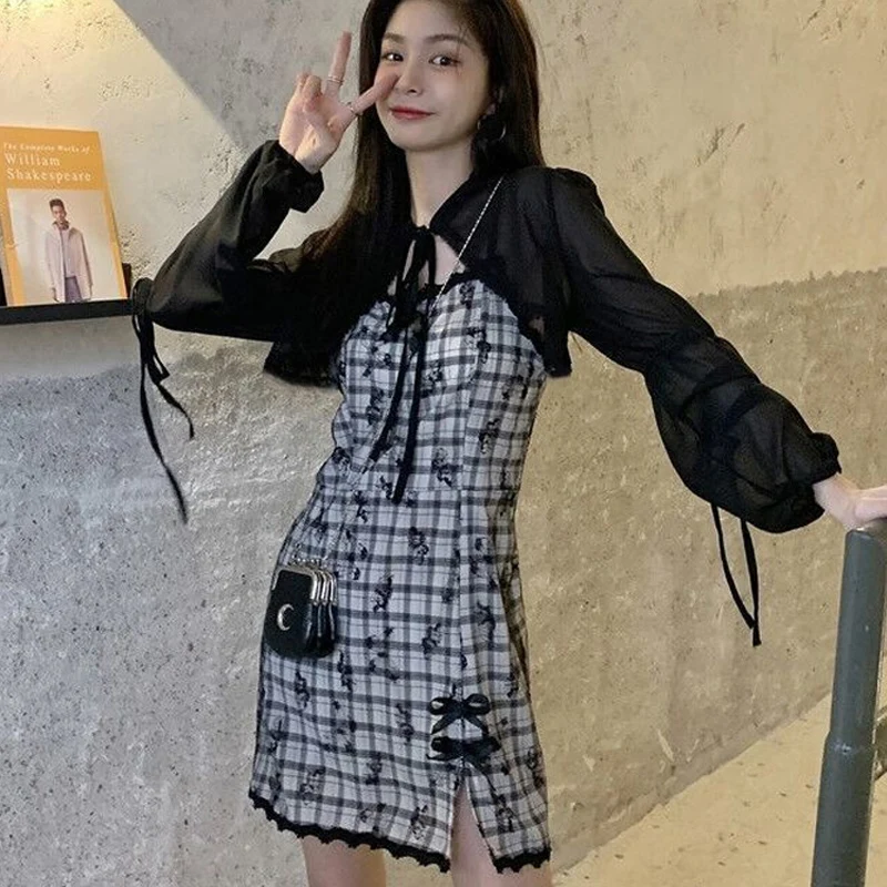 Hotsweet Spaghetti Strap Dress Women Slim Sexy Lace Edge Slit Design Sense A-line Bow Check Printing Sling Shawl Two Piece
Hotsweet Spaghetti Strap Dress Women Slim Sexy Lace Edge Slit Design Sense A-line Bow Check Printing Sling Shawl Two Piece