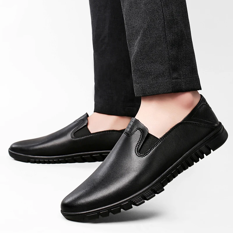 Men Loafers slip on fashion Spring autumn Casual Shoes Men Breathable Genuine Leather Trend Loafers Italian Designer
Men Loafers slip on fashion Spring autumn Casual Shoes Men Breathable Genuine Leather Trend Loafers Italian Designer