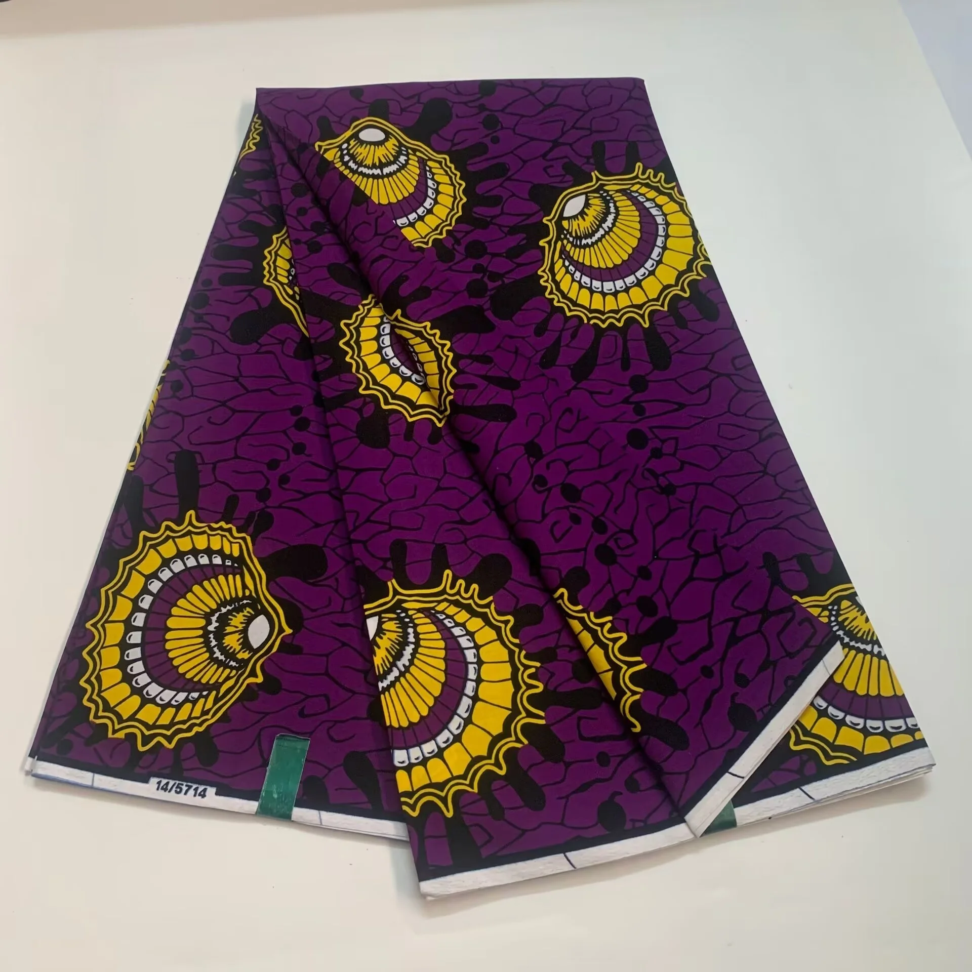 Most Popular African Real Wax Fabric 100% Cotton Ghana Nigeria Style High Quality Ankara Tissued Print Wax Pagne For Party Dress
Most Popular African Real Wax Fabric 100% Cotton Ghana Nigeria Style High Quality Ankara Tissued Print Wax Pagne For Party Dress
