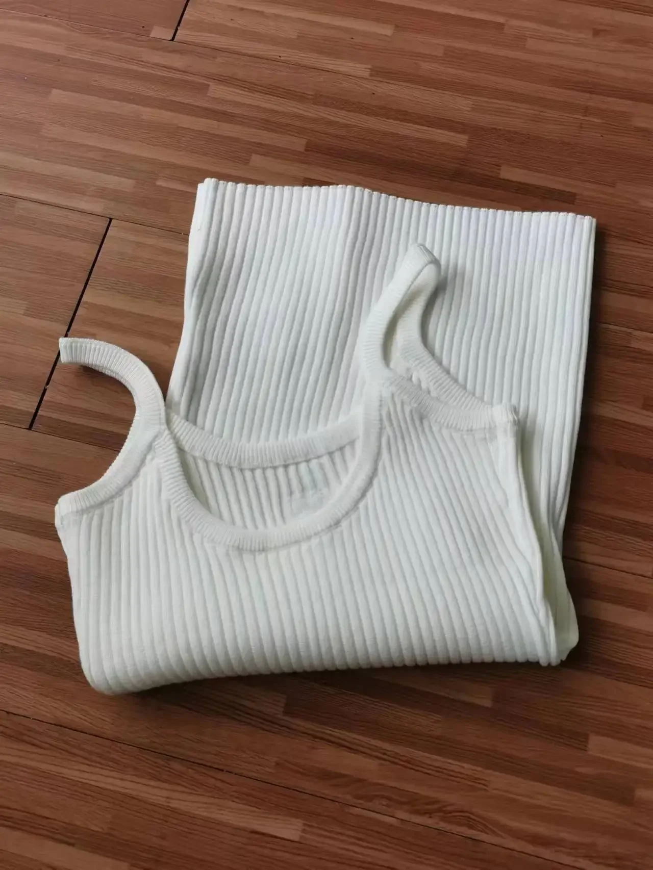 132164 Fashion Classic Trendy Luxury Designer Cloth Women Summer Bottomed Shirt Basics Embroidery Logo Knit Tank Vest Top
132164 Fashion Classic Trendy Luxury Designer Cloth Women Summer Bottomed Shirt Basics Embroidery Logo Knit Tank Vest Top
