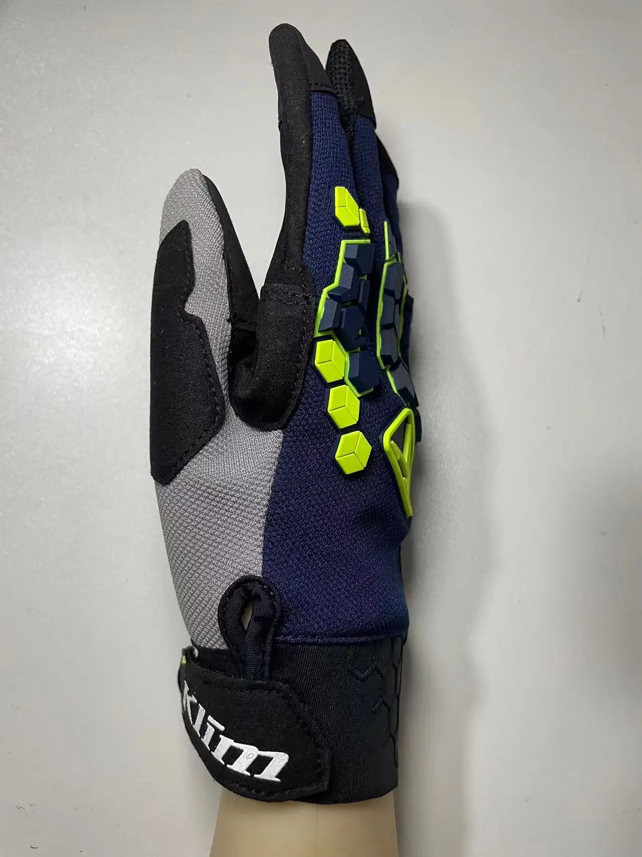 25 new off-road road motorcycle riding gloves, motorcycle long racing anti-wear breathable gloves 25 new off-road road motorcycle riding gloves, motorcycle long racing anti-wear breathable gloves