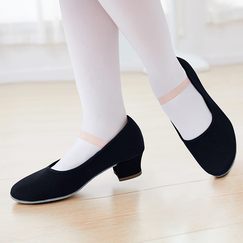 Women Classical Dance Shoes Character Shoes Girl Modern Dance Training Dancing Shoes High Heel Practise Shoes
Women Classical Dance Shoes Character Shoes Girl Modern Dance Training Dancing Shoes High Heel Practise Shoes