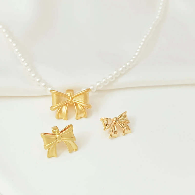 

2 Pieces 14K Copper Clad Gold Exquisite Bow Buckle Bracelet Necklace Beads Pendant DIY Matte Gold Jewelry Accessories Materials