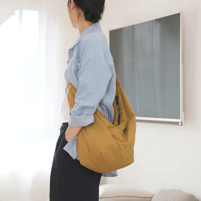 Woman's Shoulder Bags Canvas Bag Cross-body high-capacity cloth bag 2023 new art original tot bag
Woman's Shoulder Bags Canvas Bag Cross-body high-capacity cloth bag 2023 new art original tot bag