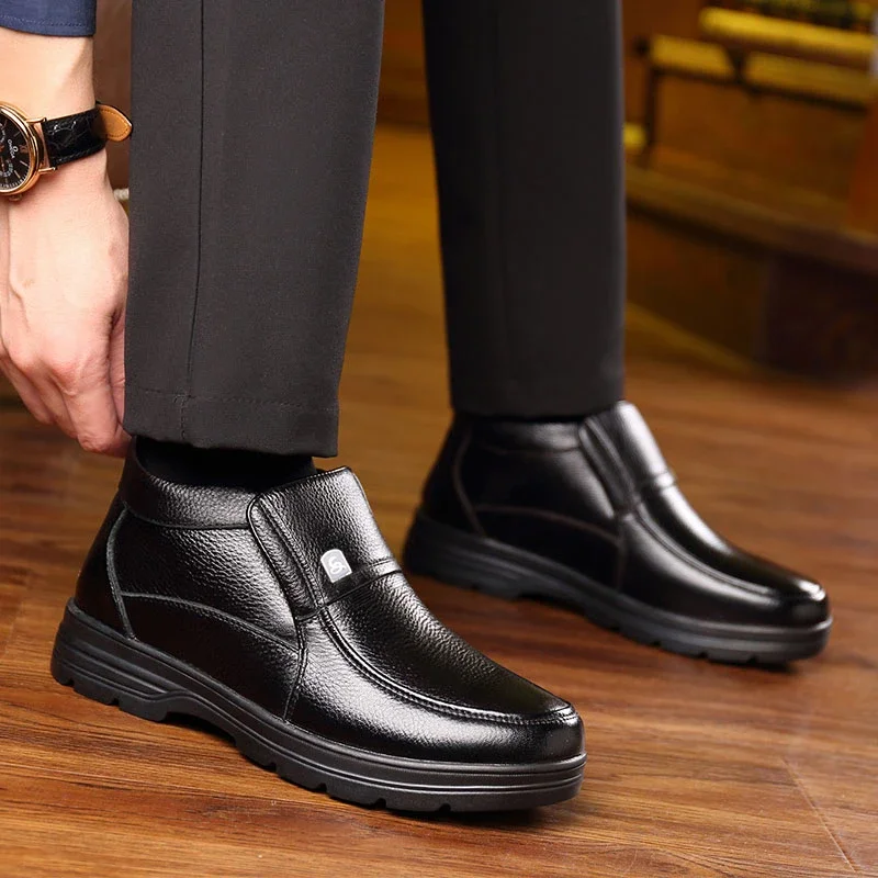 

Мужские зимние теплые ботинки из хлопка, 2023 Высококачественная Мужская Повседневная обувь из искусственной кожи, водонепроницаемая нескользящая обувь на толстой подошве для пожилых людей