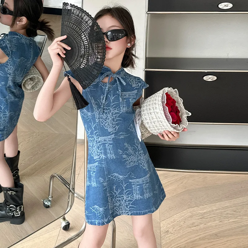 baby girls dress Chinese style cheongsam kids clothes denim dress fly sleeve embroidery vintage lace up jeans 6 to 16 yrs
baby girls dress Chinese style cheongsam kids clothes denim dress fly sleeve embroidery vintage lace up jeans 6 to 16 yrs