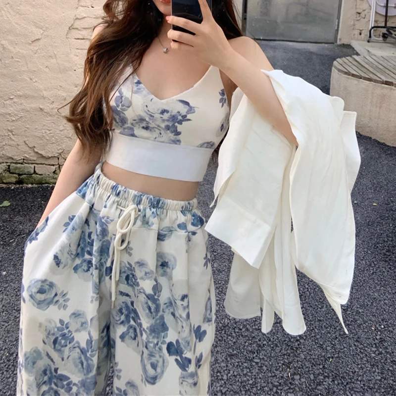 Women 2 Pieces Temperament Outfits, Floral Print V-Neck Spaghetti Strap Camisole + Drawstring Elastic Waist Long Pants Set
Women 2 Pieces Temperament Outfits, Floral Print V-Neck Spaghetti Strap Camisole + Drawstring Elastic Waist Long Pants Set