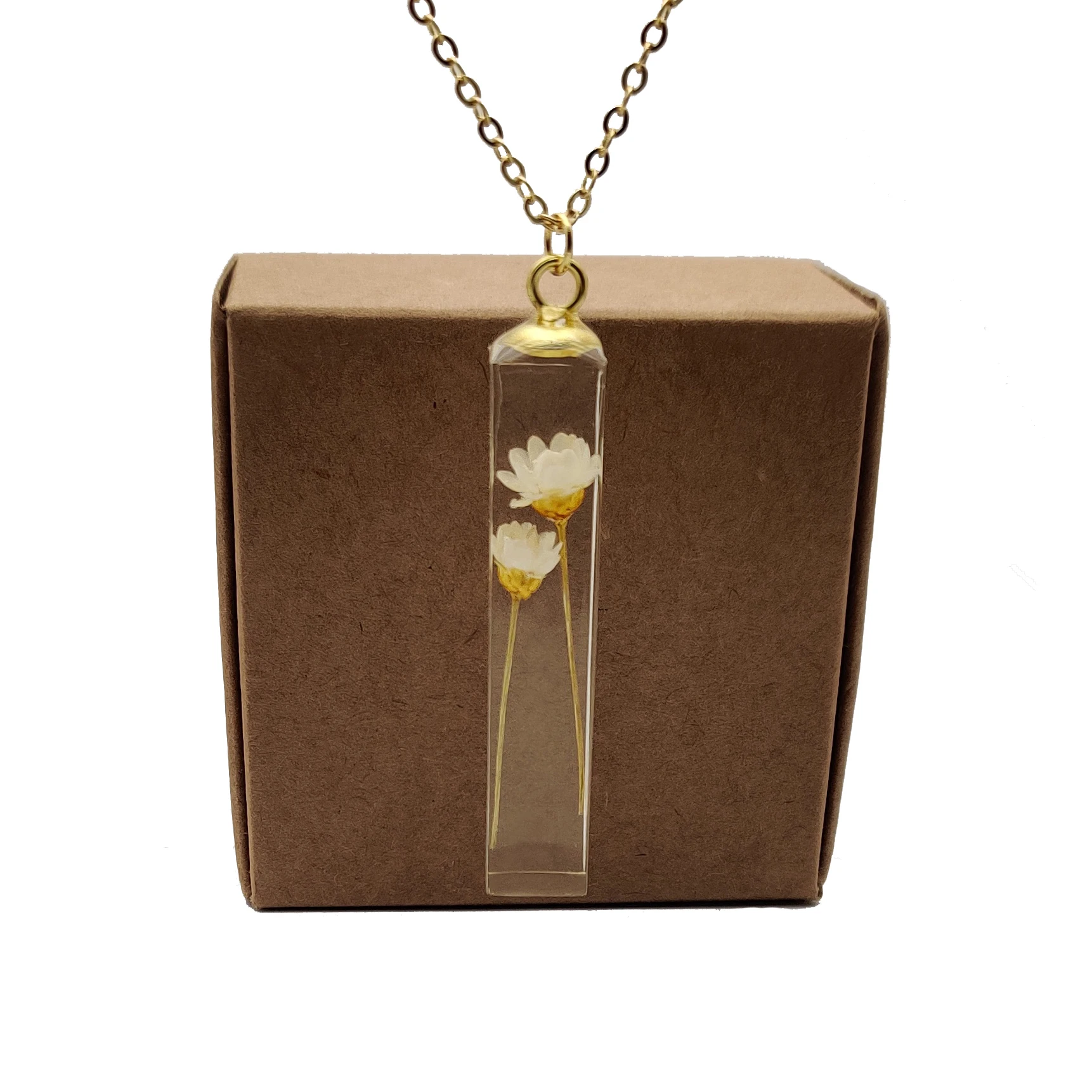 

Daisy Ivory Transparent Cube Resin Pendant Gold Color Chain Necklace Women Boho Fashion Jewelry Bohemian Vintage Handmade Gift