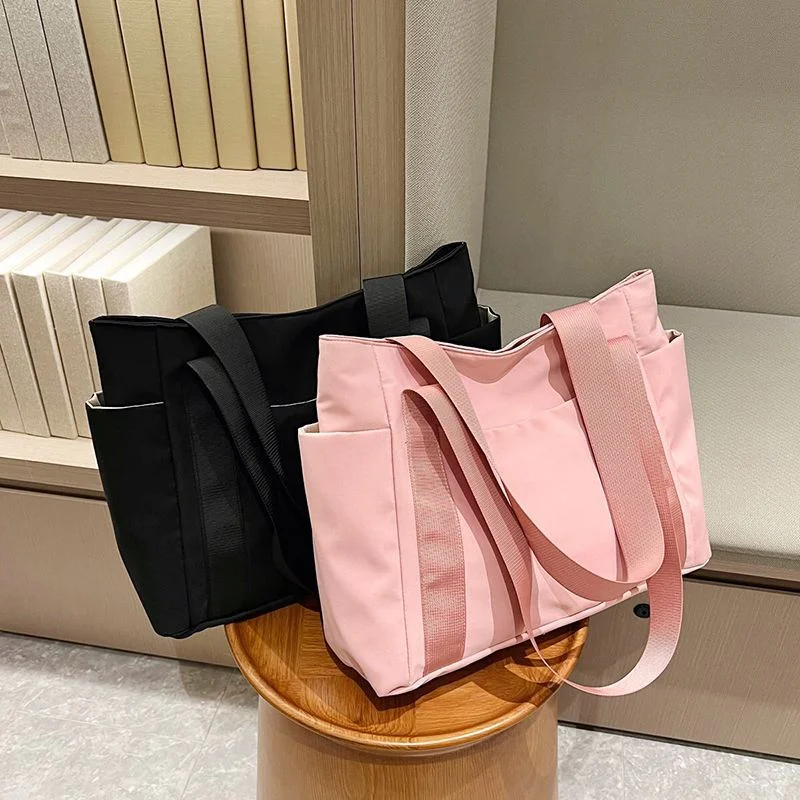 

2023 New Women's Bag Solid Color Tote Bag Commuting Shoulder Bag Leisure Simple Mommy Go Out Bag Large Capacity Nylon Handbag