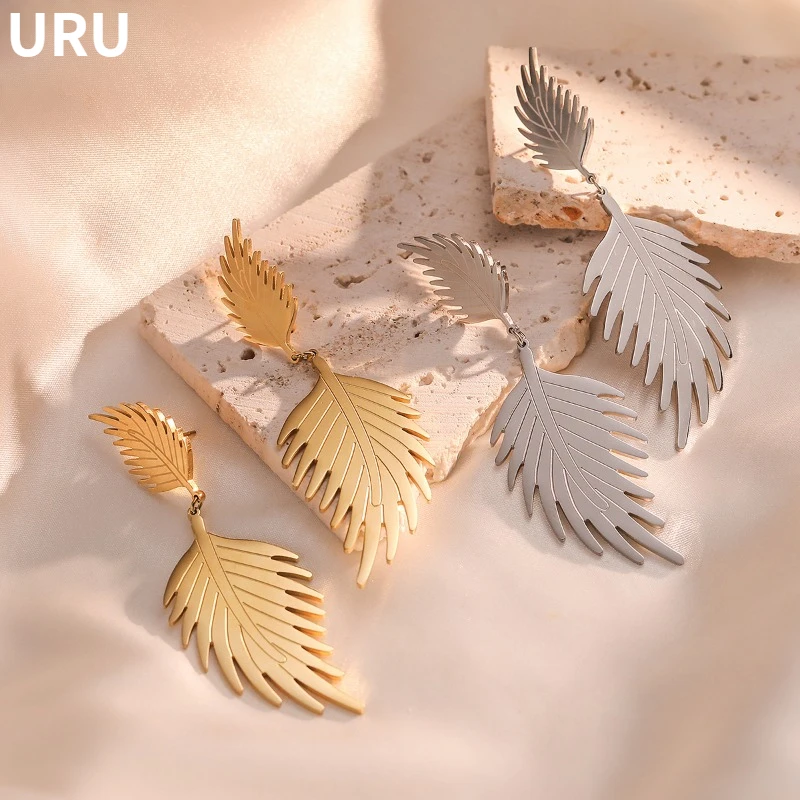Modern Jewelry European and American Design Leaf Earrings For Women Party Gifts Exaggerative Ear Accessories 2024 Trend New
Modern Jewelry European and American Design Leaf Earrings For Women Party Gifts Exaggerative Ear Accessories 2024 Trend New