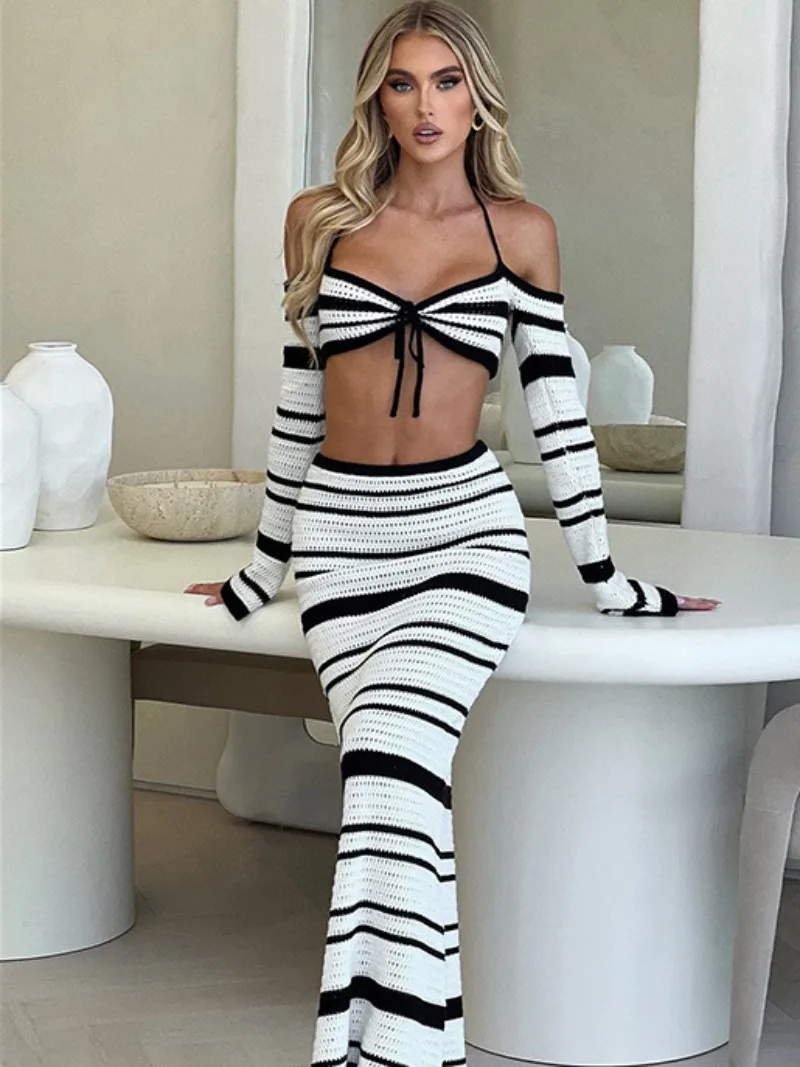 Elegant Halter Neck Lace-up Lonng Sleeve Super-short Tops+Long Skirts 2-piece Sets Women's Autumn Knitting Striped Dresses Suit
Elegant Halter Neck Lace-up Lonng Sleeve Super-short Tops+Long Skirts 2-piece Sets Women's Autumn Knitting Striped Dresses Suit