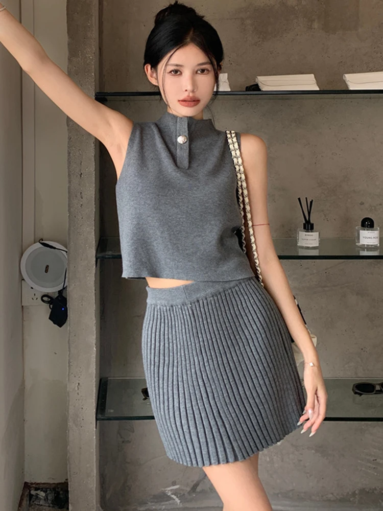 Summer Two Piece Sets Womens Knitted Outfits Design Sleeveless Tops+Pleated Mini Skirts Suit Female Korea Elegant Lady Clothes
Summer Two Piece Sets Womens Knitted Outfits Design Sleeveless Tops+Pleated Mini Skirts Suit Female Korea Elegant Lady Clothes