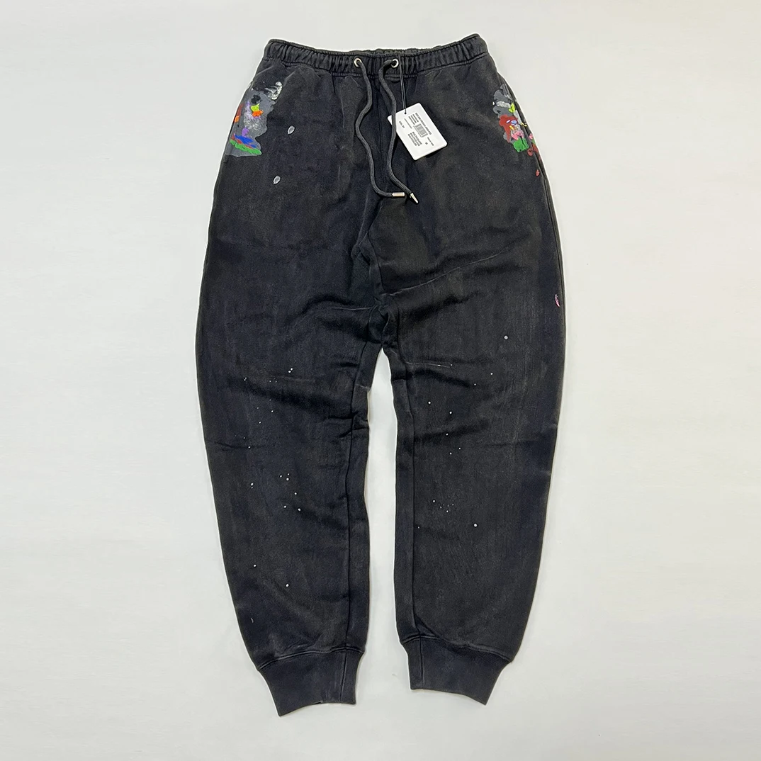 Top quality GD Collab JOGGING PANTS FRENCH LOGO PAINTED vintage embroidery Faded Sweatpants Men
Top quality GD Collab JOGGING PANTS FRENCH LOGO PAINTED vintage embroidery Faded Sweatpants Men