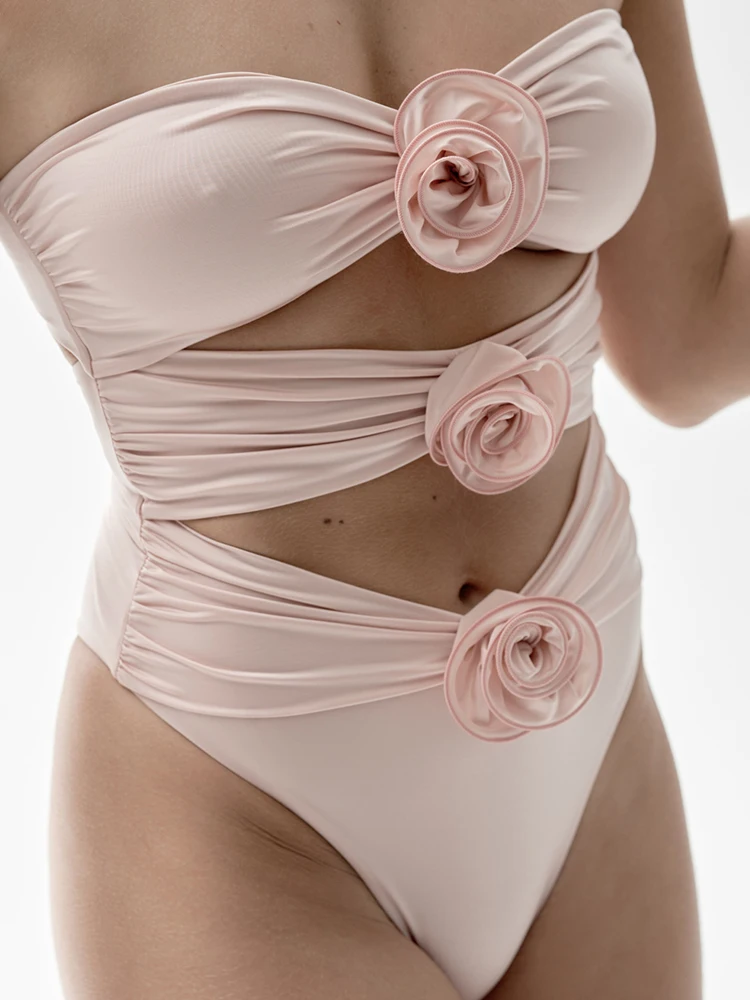 COOBBU Floral One Piece Suit Bandeau Swimwear Women Swimsuit White Bathing Suit Sexy Monokini Cut Out Bodysuit Beachwear Summer
COOBBU Floral One Piece Suit Bandeau Swimwear Women Swimsuit White Bathing Suit Sexy Monokini Cut Out Bodysuit Beachwear Summer