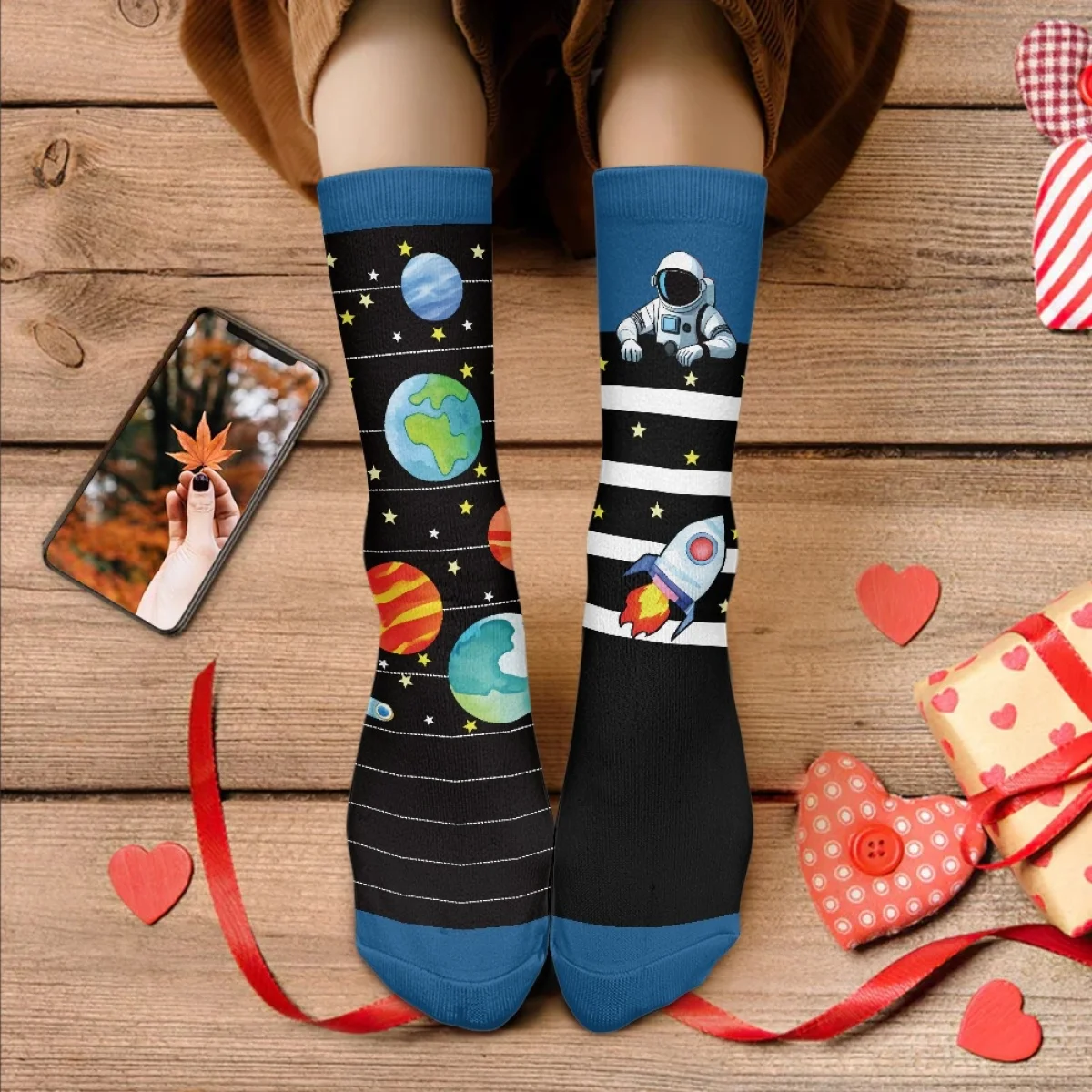 Cartoon Universe Planet Astronaut Pattern Comfortable Sockings Brand Sweat Absorbent Breathable Indigenous Deodorant Sock DIY
Cartoon Universe Planet Astronaut Pattern Comfortable Sockings Brand Sweat Absorbent Breathable Indigenous Deodorant Sock DIY