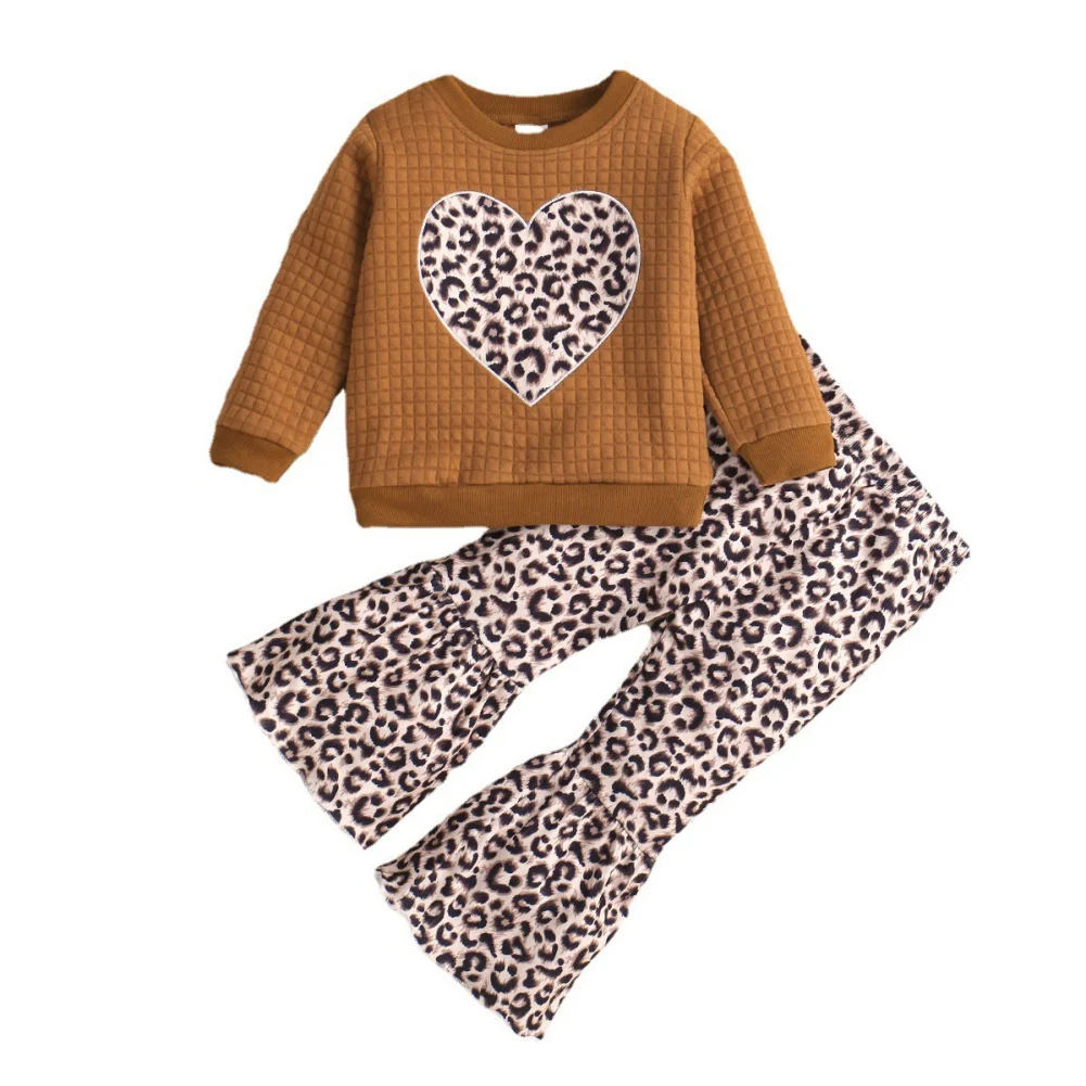 Girls' Set Spring Autumn Wear Long Sleeve Love Patchwork Tops Leopard Printed Bell Bottoms 2PCS Set New Kids Fashion Suit
Girls' Set Spring Autumn Wear Long Sleeve Love Patchwork Tops Leopard Printed Bell Bottoms 2PCS Set New Kids Fashion Suit