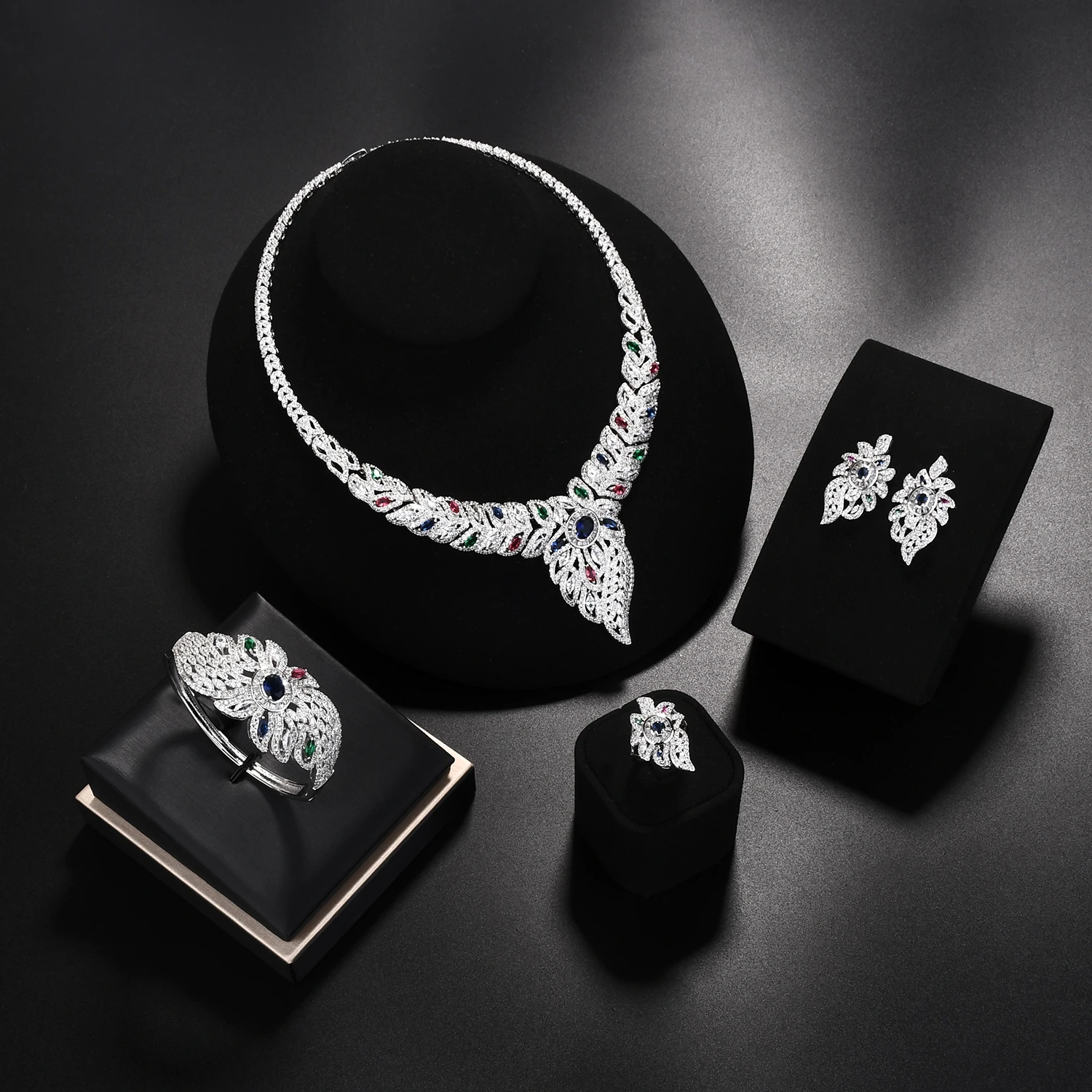 Dubai bride jewelry set luxurious 4 for women's festival added 4 kinds of wedding joy
Dubai bride jewelry set luxurious 4 for women's festival added 4 kinds of wedding joy