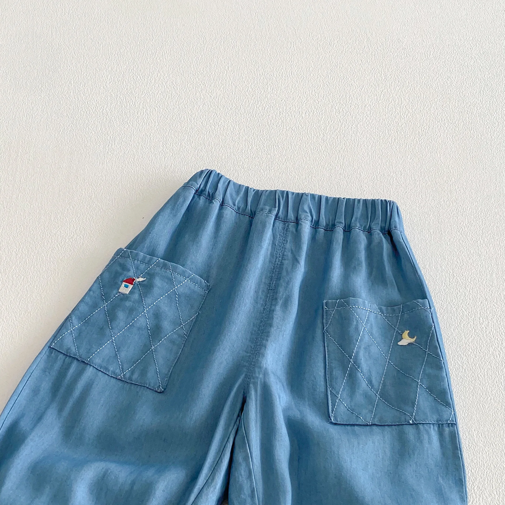 جينز أطفال مطرز برسومات كرتونية لفصلي الربيع والخريف، بنطلون كاجوال للأولاد والبنات، ليجنز طويل عصري بخصر مطاطي جينز أطفال مطرز برسومات كرتونية لفصلي الربيع والخريف، بنطلون كاجوال للأولاد والبنات، ليجنز طويل عصري بخصر مطاطي