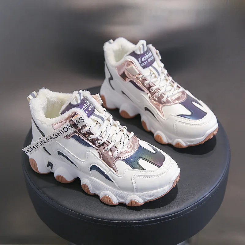 Autumn Winter Korean Version of High Top Shoes Women's Casual Cashmere Warm Sports Shoes Winter Cotton Boots Snow Boots
Autumn Winter Korean Version of High Top Shoes Women's Casual Cashmere Warm Sports Shoes Winter Cotton Boots Snow Boots