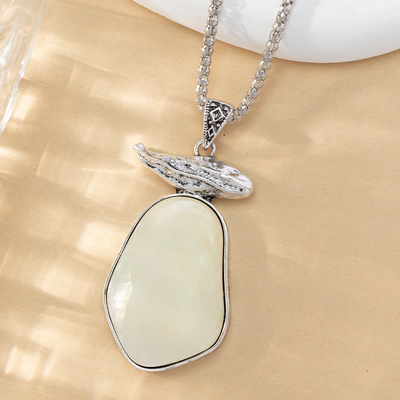 Natural Freshwater White Shell Pendant Necklace Exquisite Jewelry Accessories Fashion Neckchain Charm Gift for Women
Natural Freshwater White Shell Pendant Necklace Exquisite Jewelry Accessories Fashion Neckchain Charm Gift for Women